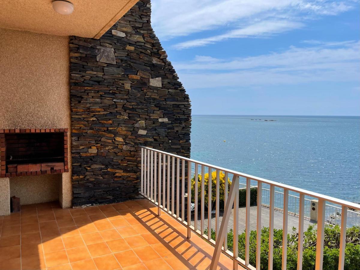 Luminoso Apartamento Frente Al Mar Con Piscina Roses Exterior photo