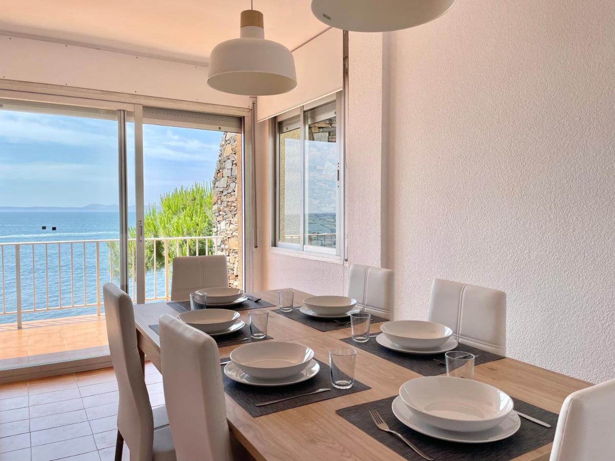 Luminoso Apartamento Frente Al Mar Con Piscina Roses Exterior photo