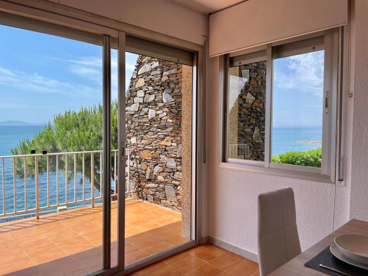 Luminoso Apartamento Frente Al Mar Con Piscina Roses Exterior photo