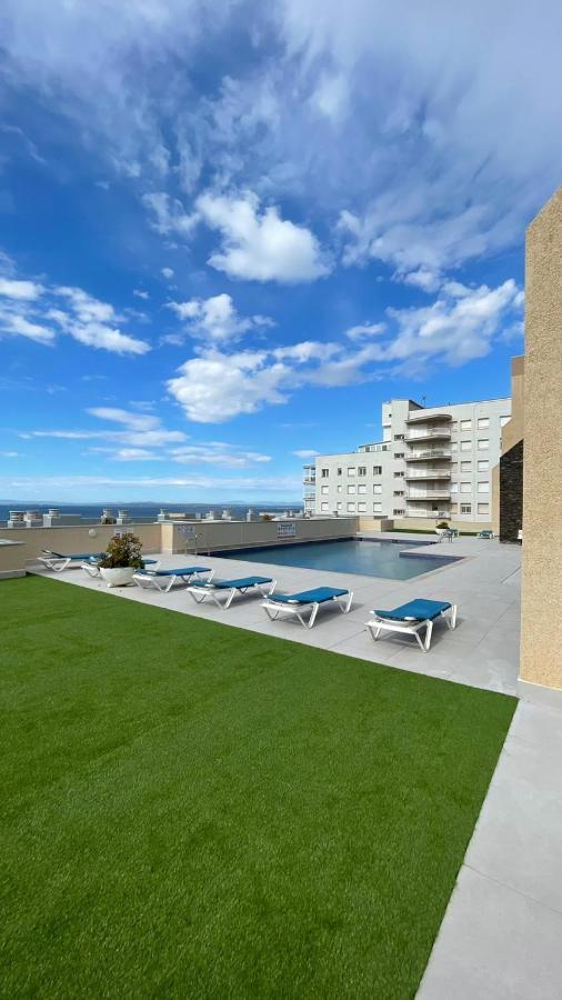 Luminoso Apartamento Frente Al Mar Con Piscina Roses Exterior photo